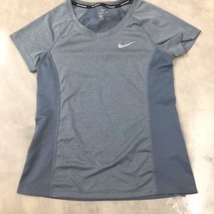 nike running top